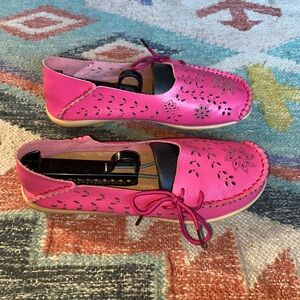 Ecofy Pink Leather Perforated Slip on Shoes Sz Womebs 9 39